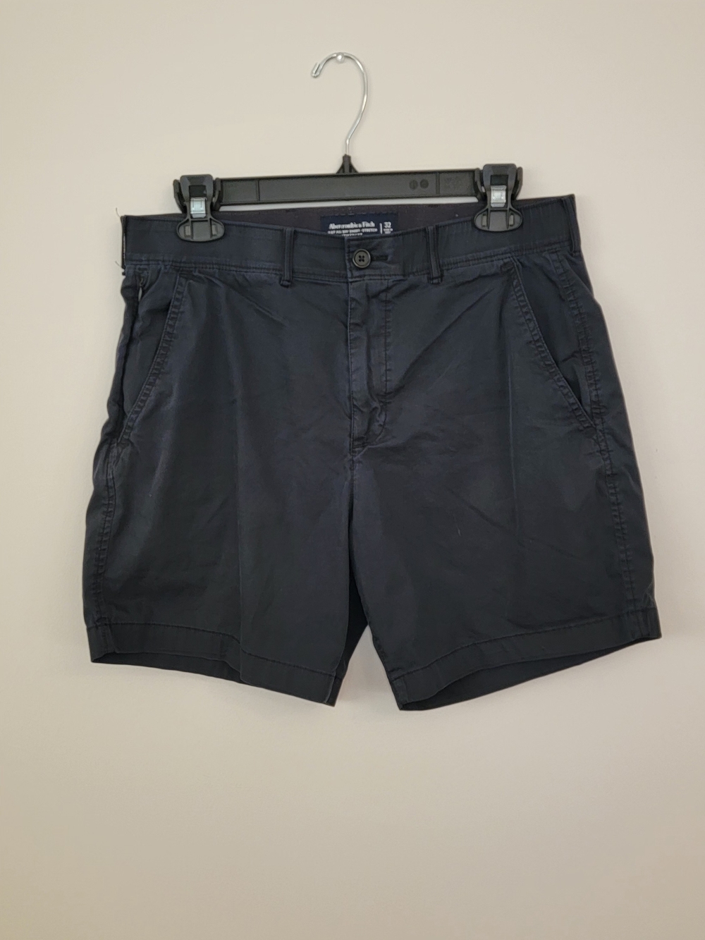 Abercrombie & Fitch Men's Dark Navy Flat-Front Shorts